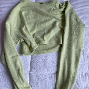 Cropped crew neck
